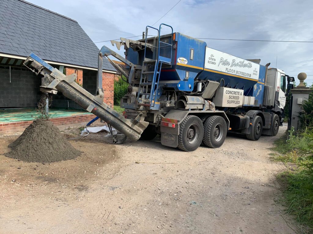 mixing screed on site